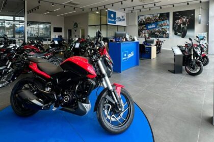 bajaj ananindeua para